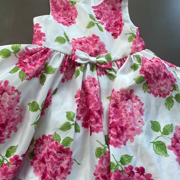 American Princess dress with tulle bow on front and back - Picture 2 of 3